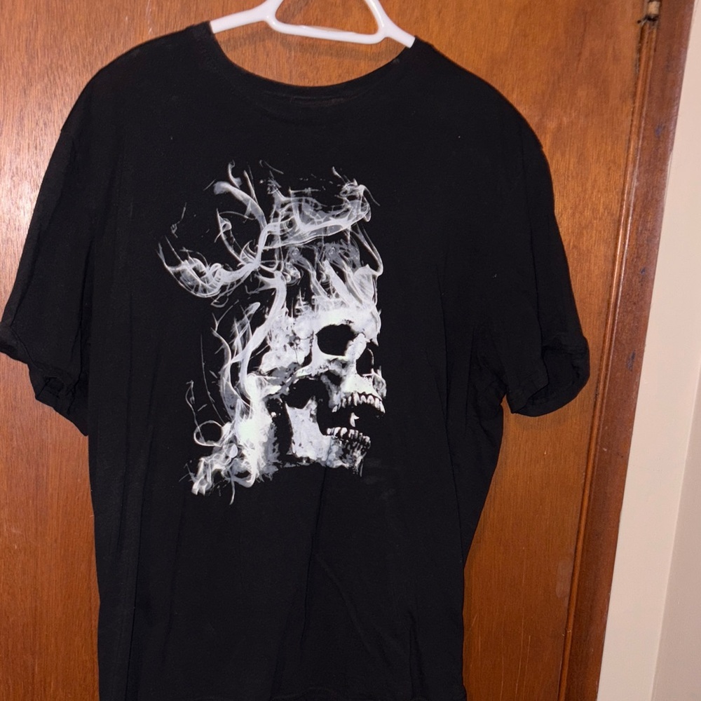 Black Skull Graphic T-Shirt